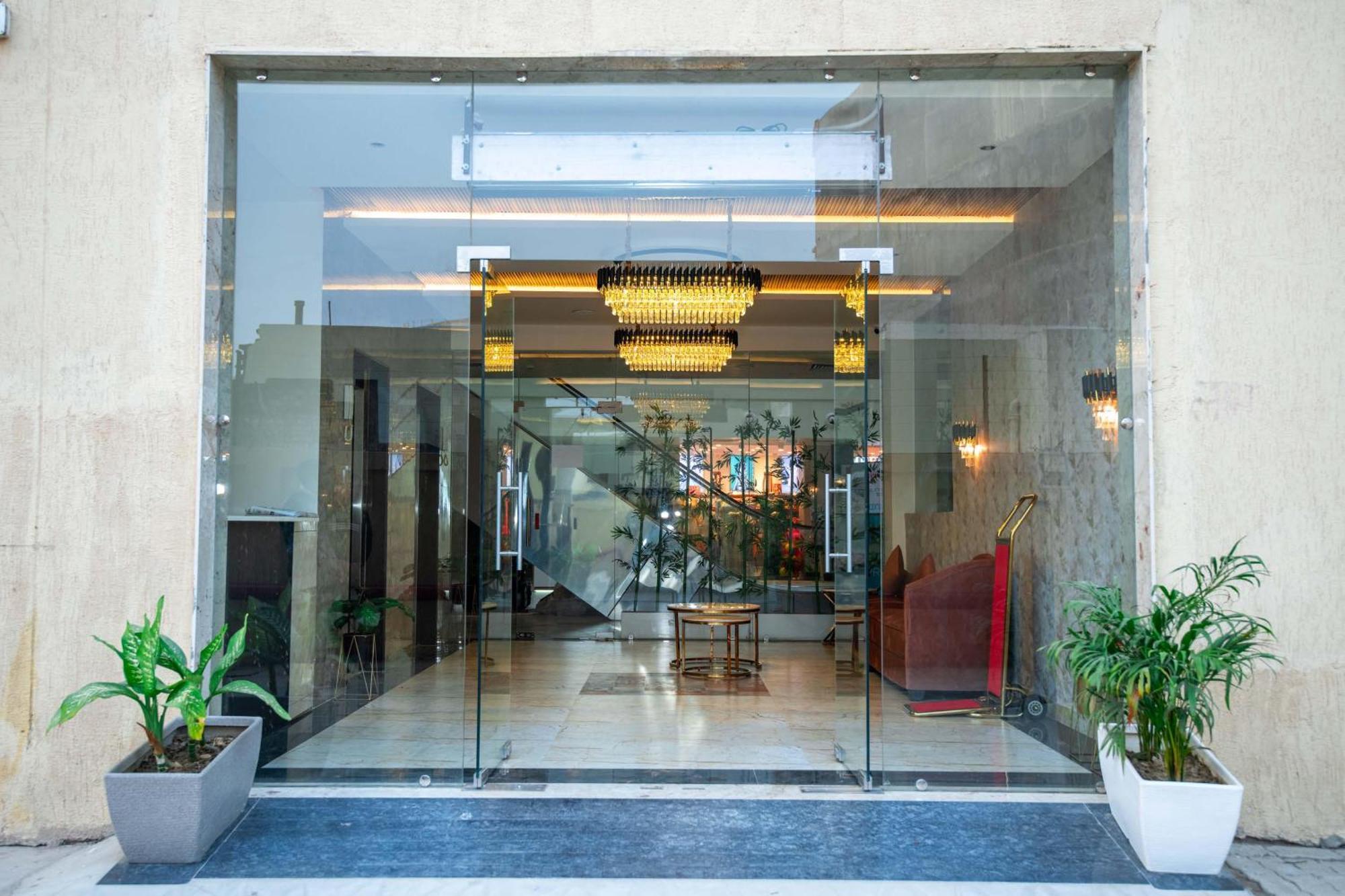 Hotel Avadh Classio Near By Ram Mandir Faizābād 外观 照片